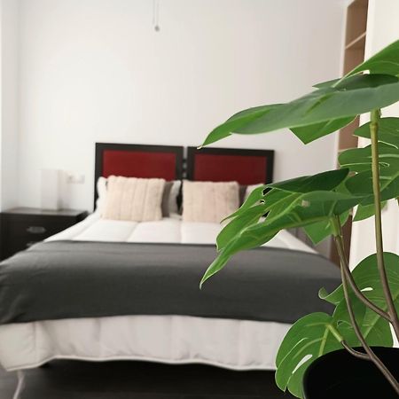 Apartamento Vacacional Cuarteles Malaga Exterior photo