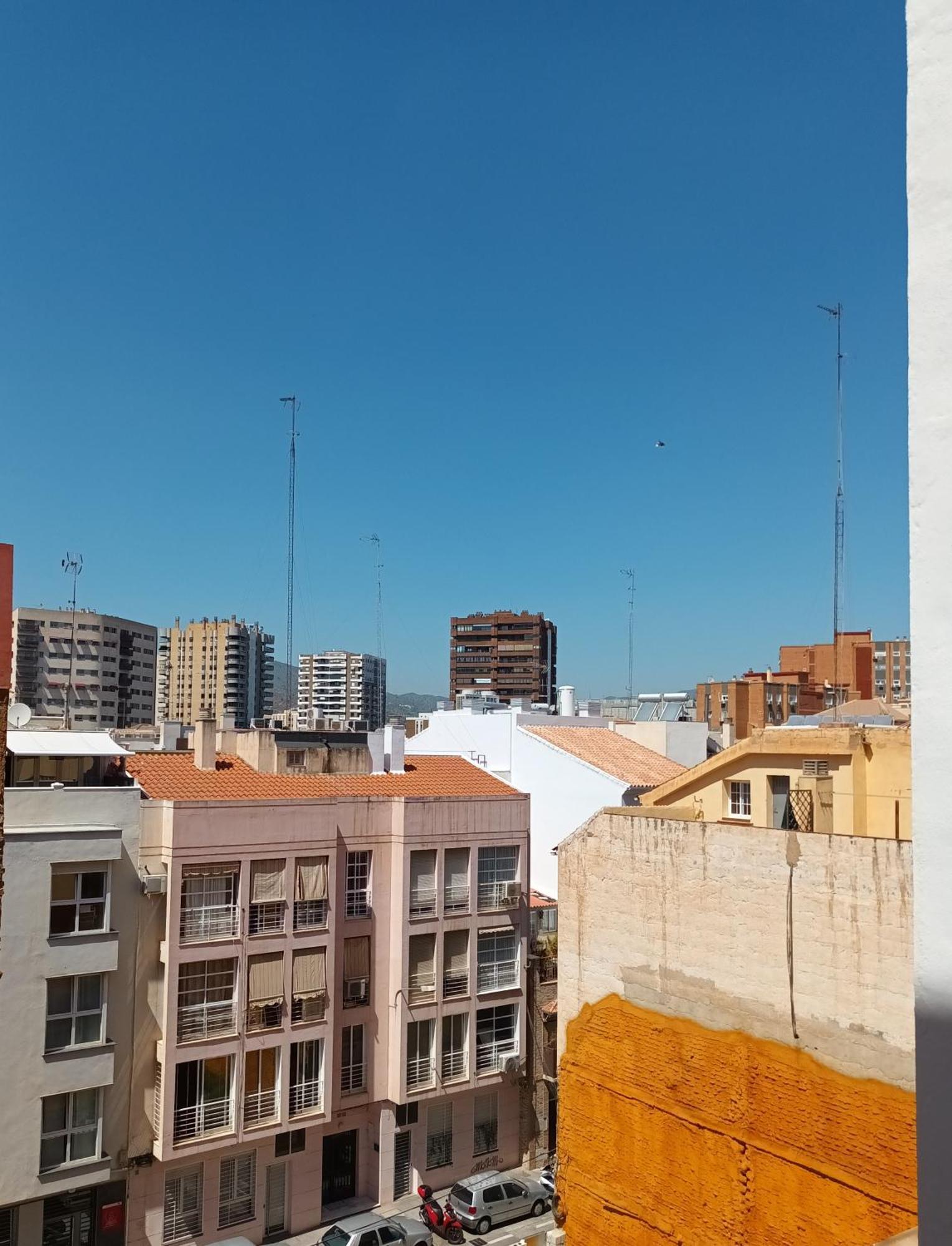 Apartamento Vacacional Cuarteles Malaga Exterior photo