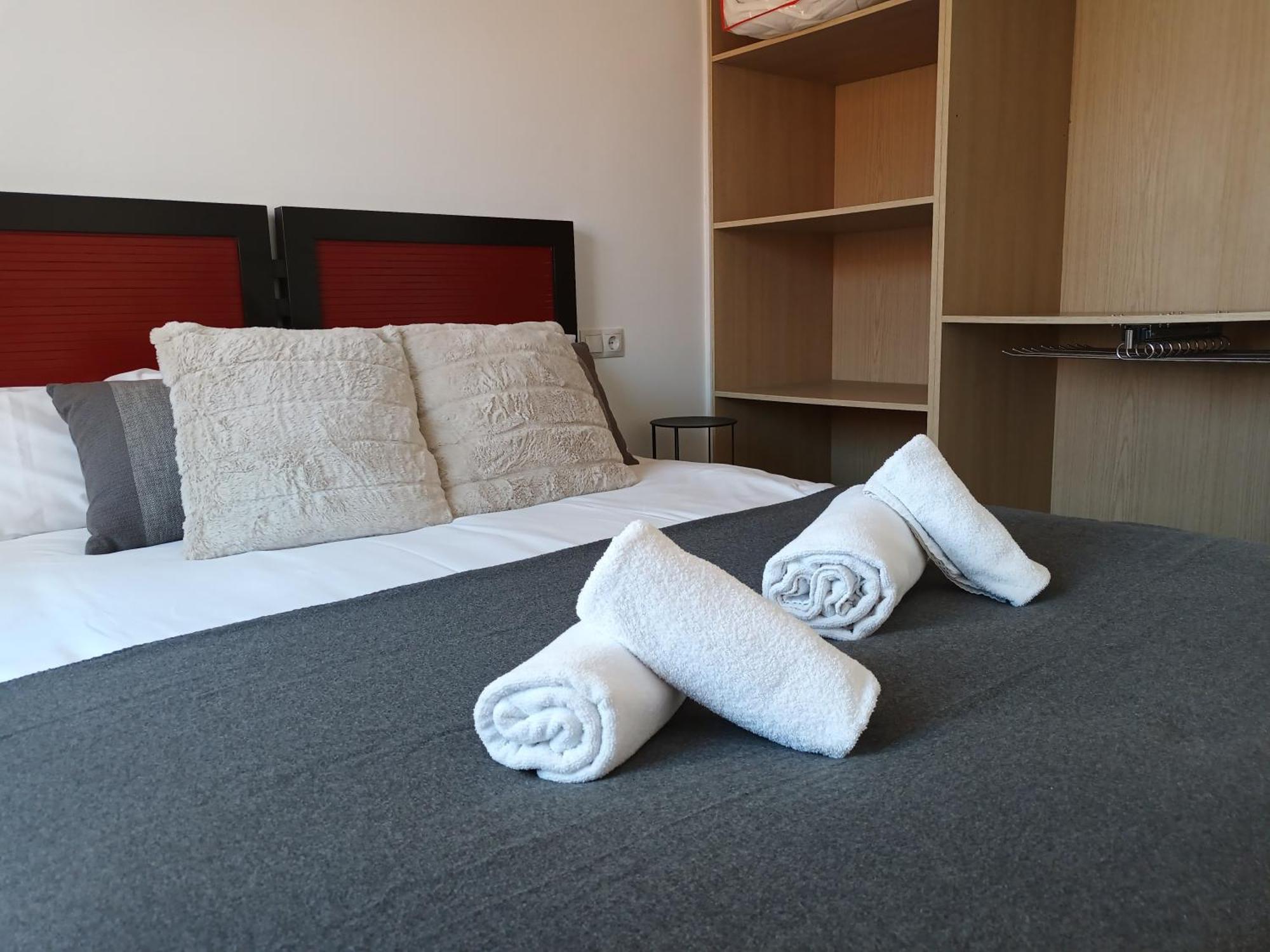 Apartamento Vacacional Cuarteles Malaga Exterior photo