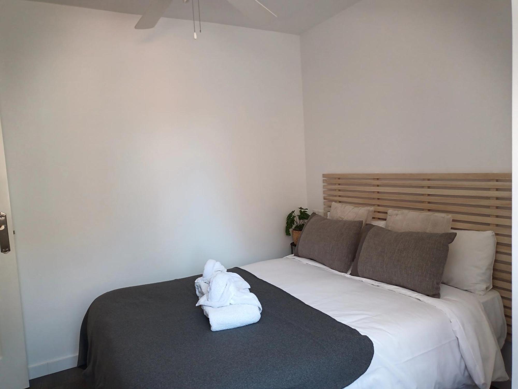 Apartamento Vacacional Cuarteles Malaga Exterior photo